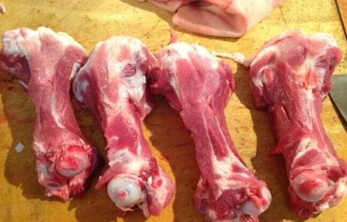 160.豬筒骨